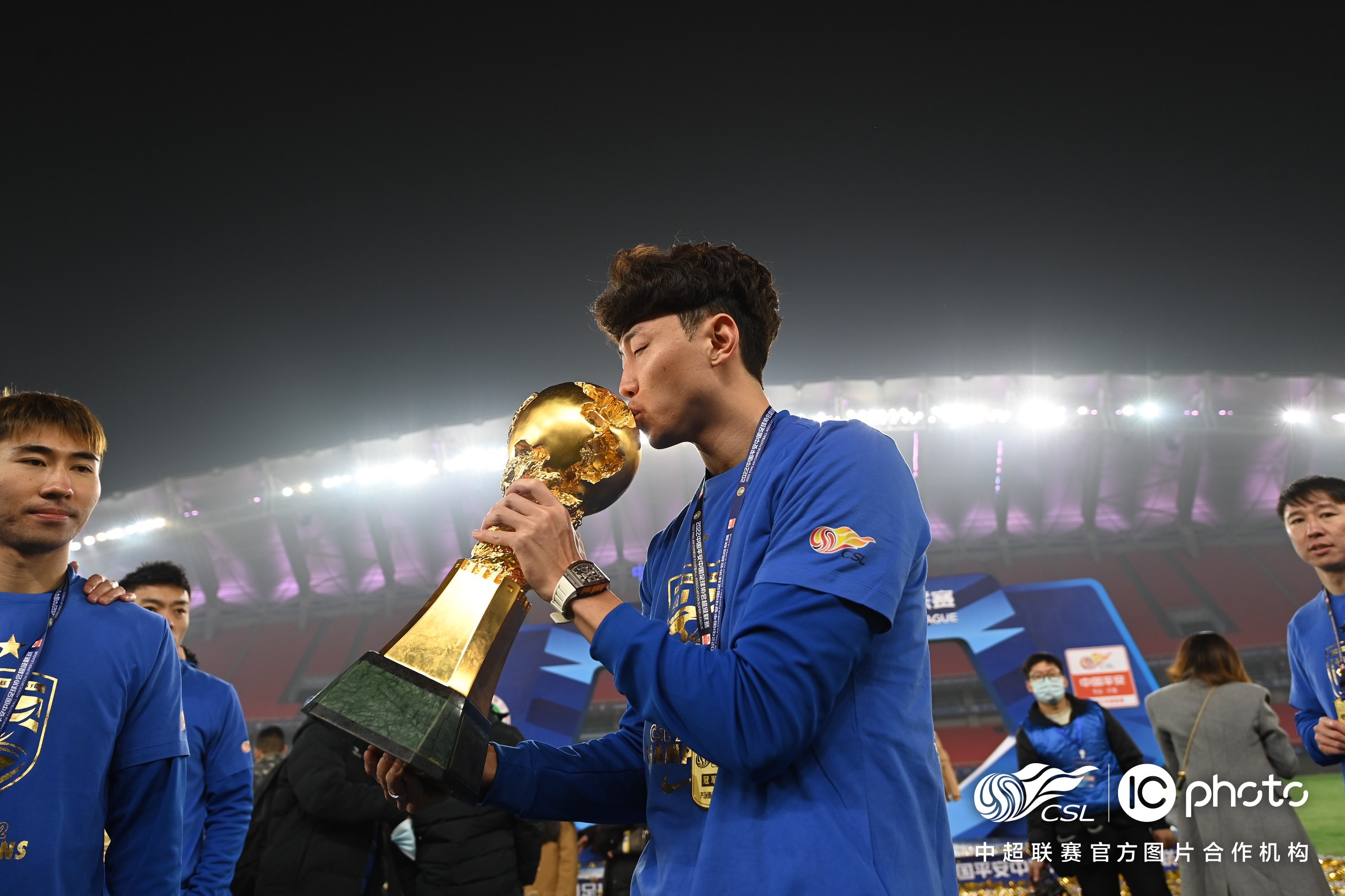 浙江队训练开放日，今晚扳平良机引欢呼，中超在即，阵容厚度经受考验的简单介绍-Kaiyun APP